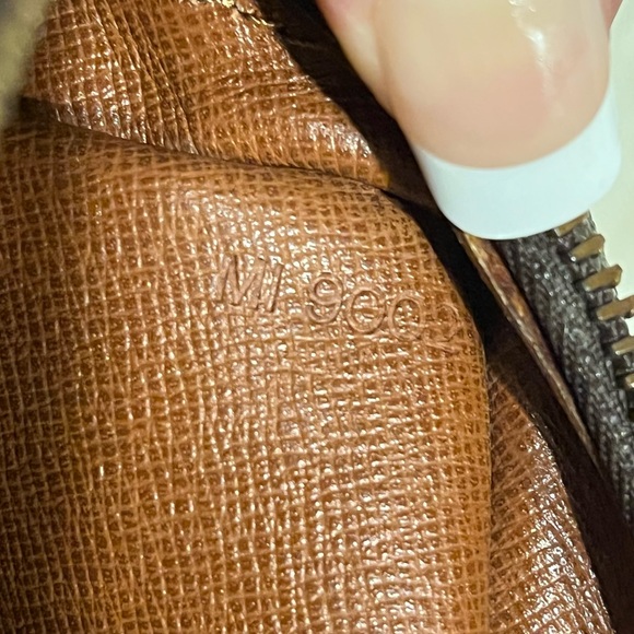 Authentic Louis Vuitton Monogram Jeune Fille GM Shoulder Bag Cross Body - Picture 14 of 15